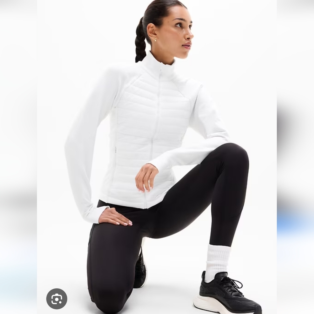 Athleta NWOT White Quilted Vest Jacket Insulated Primaloft XXS